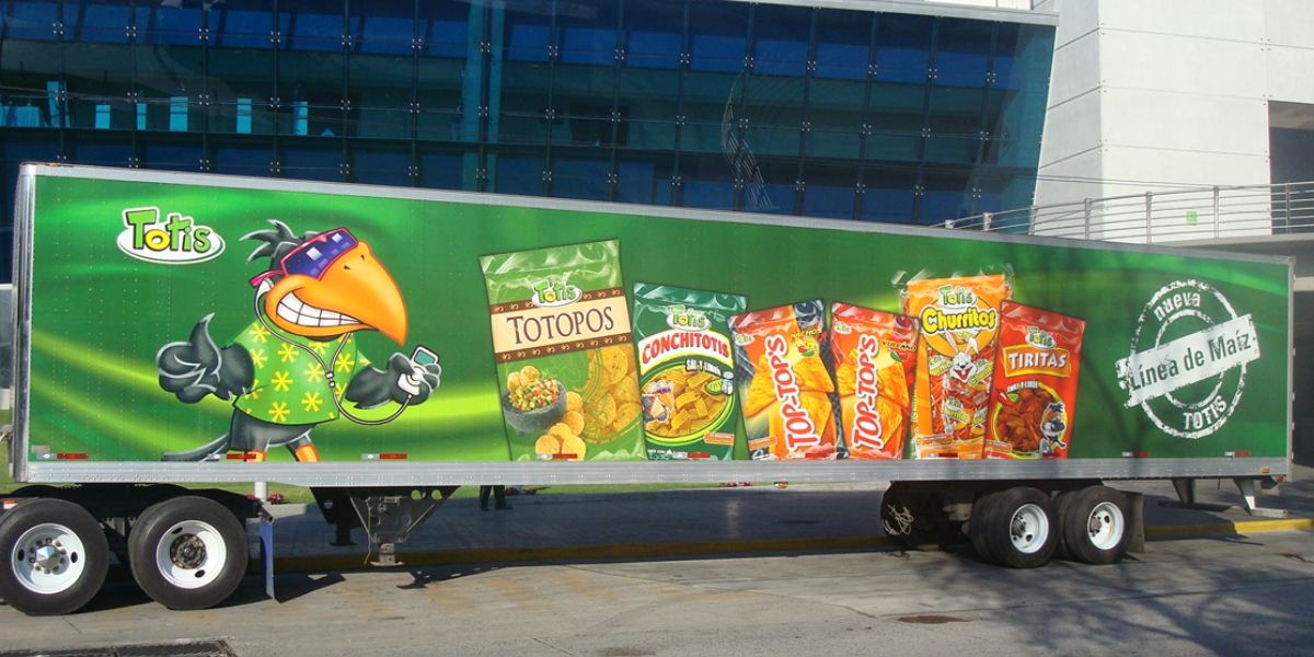 Caja Seca Trailer Totis "Linea de Maiz- Totopos, conchitotis, Top-top's, Churritos y tiritas"